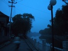 《家住北京》(1) 西城区时刹海银锭桥。 
