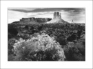 黑白：Monument Valley. 