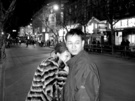 也是两个人 - 上海：街头的情侣 