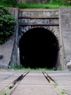 马关条约签署地附近的废弃隧道 