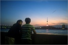 武昌江滩的晚上 