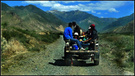 【在 西 藏】路  上 去扎央宗溶洞的路上