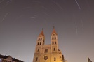 教堂和星轨 